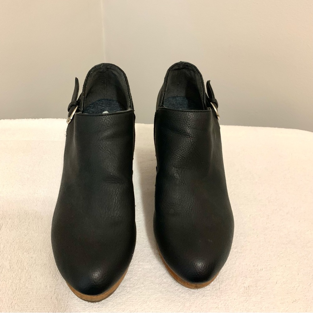 Dr Scholl’s Black Wedge Zip Ankle Shoe - Picture 2 of 10